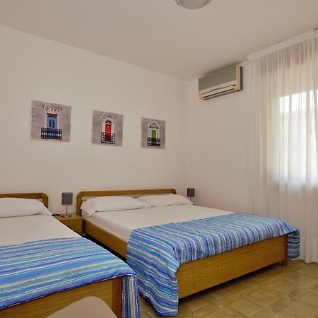 Residenza Canova Lignano Sabbiadoro Esterno foto
