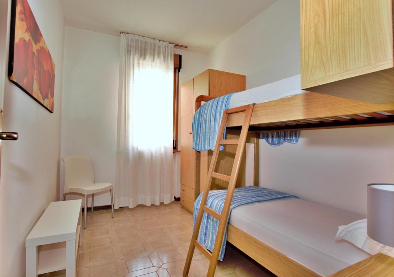 Residenza Canova Lignano Sabbiadoro Esterno foto