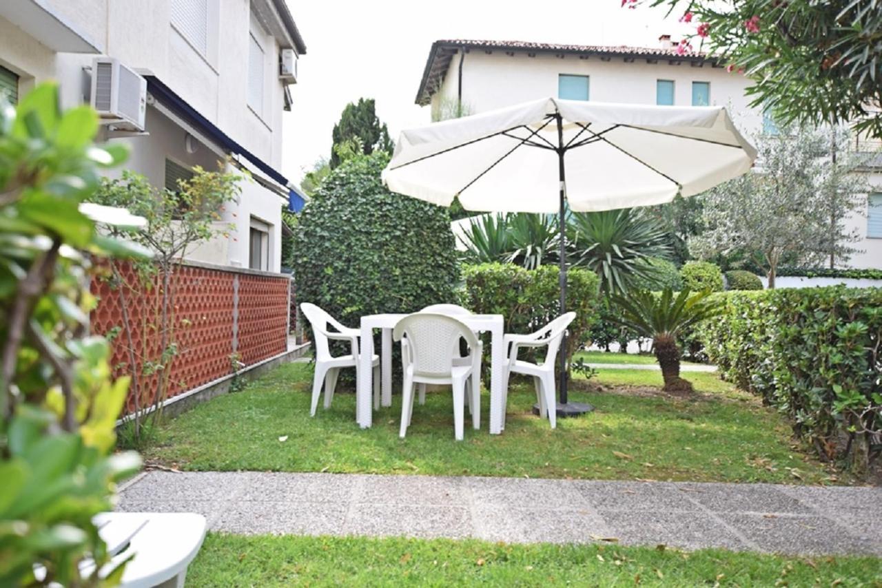 Residenza Canova Lignano Sabbiadoro Esterno foto